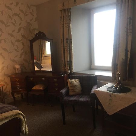 ホテル The Auld Cairn ケイルンライアン エクステリア 写真